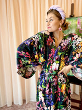 ENNAKKOMYYNTI: Rakkaudella Kimono - Wild Bali Nights