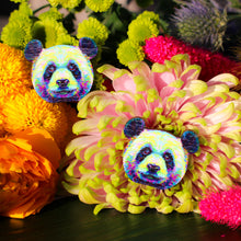 Neon Panda, nappi